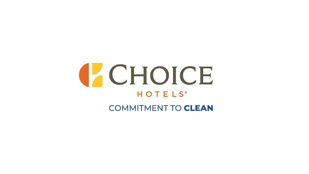 Quality Inn & Suites Ogallala Bagian luar foto