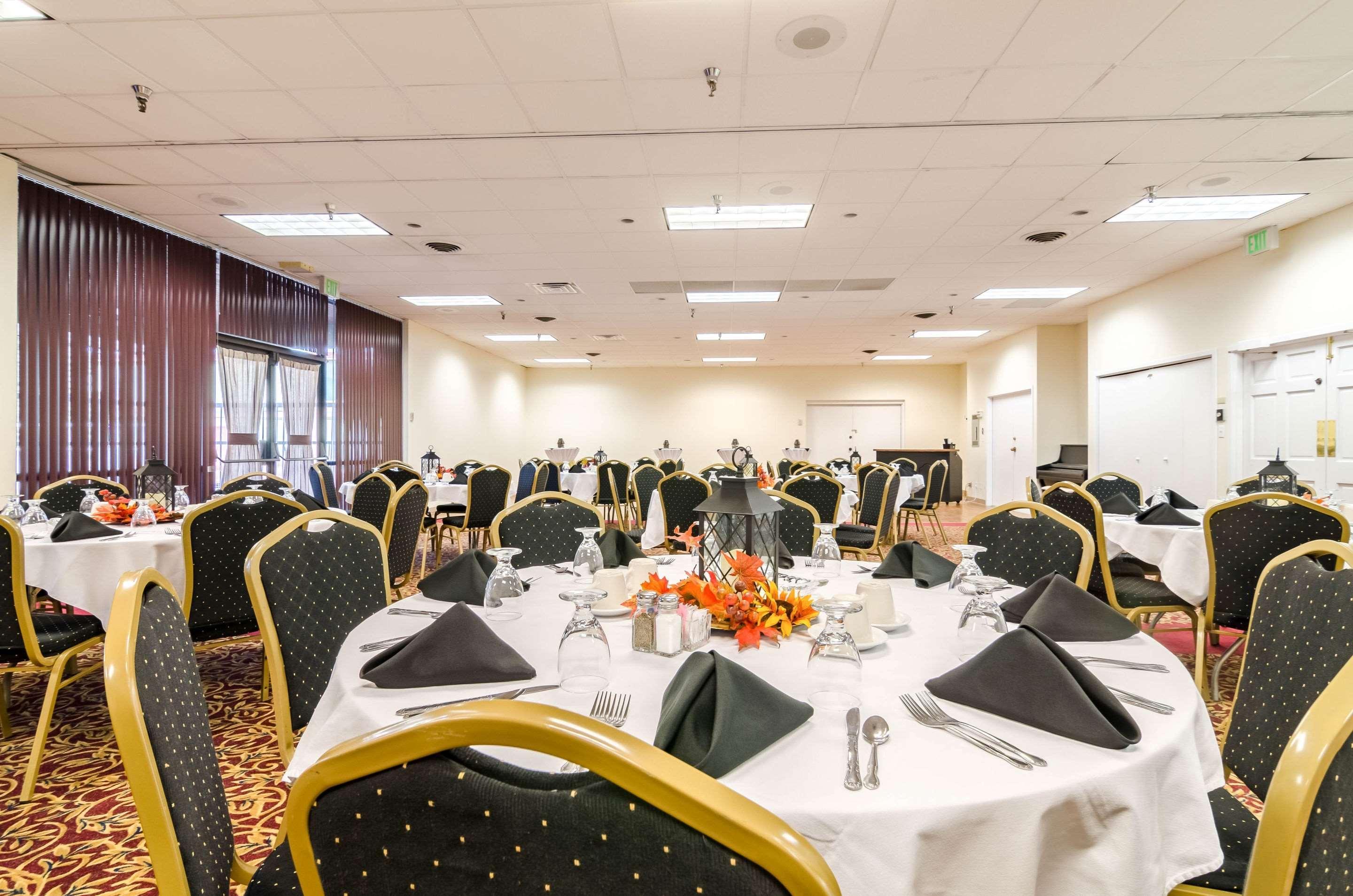 Quality Inn & Suites Ogallala Bagian luar foto