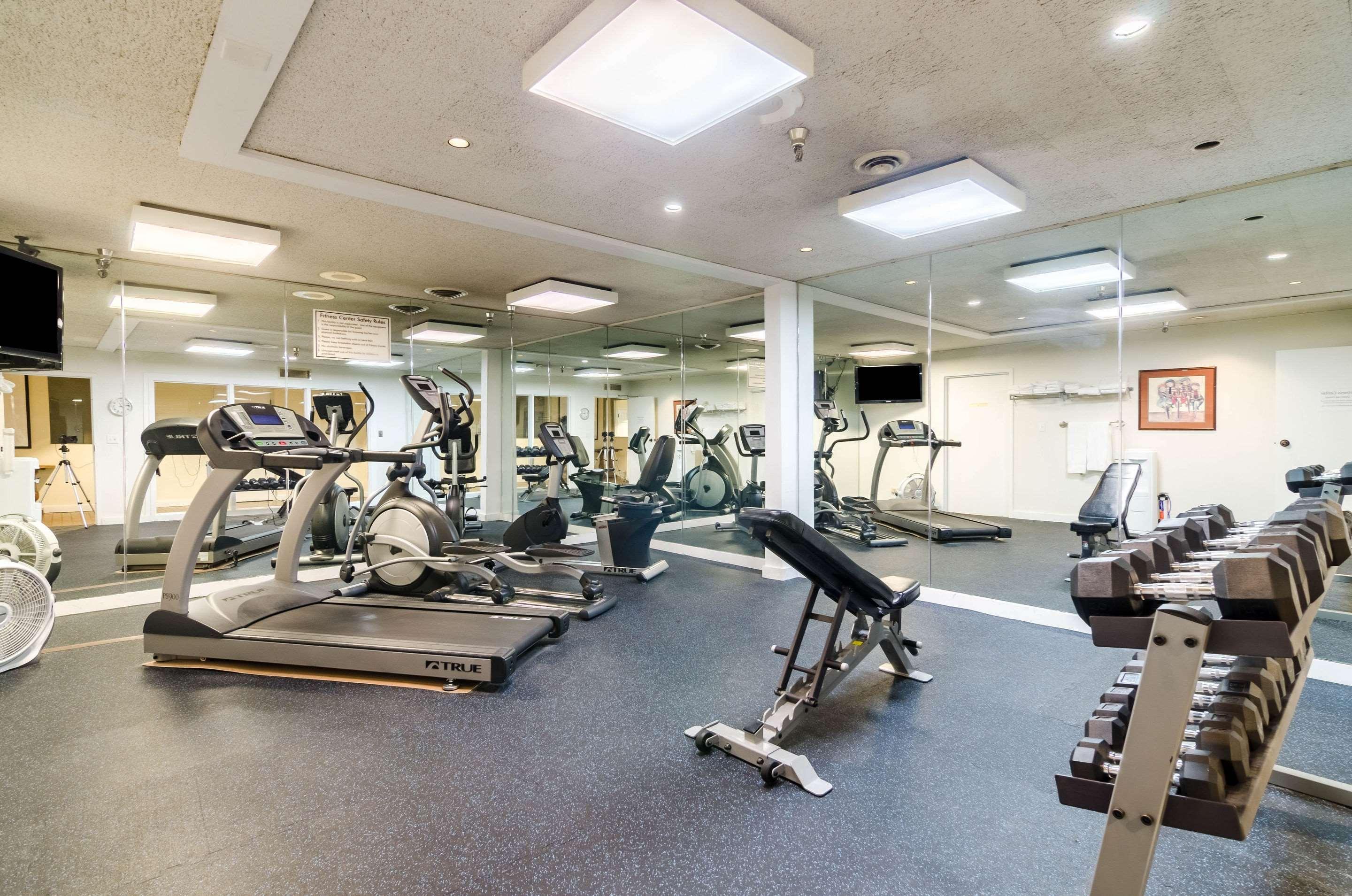 Quality Inn & Suites Ogallala Bagian luar foto